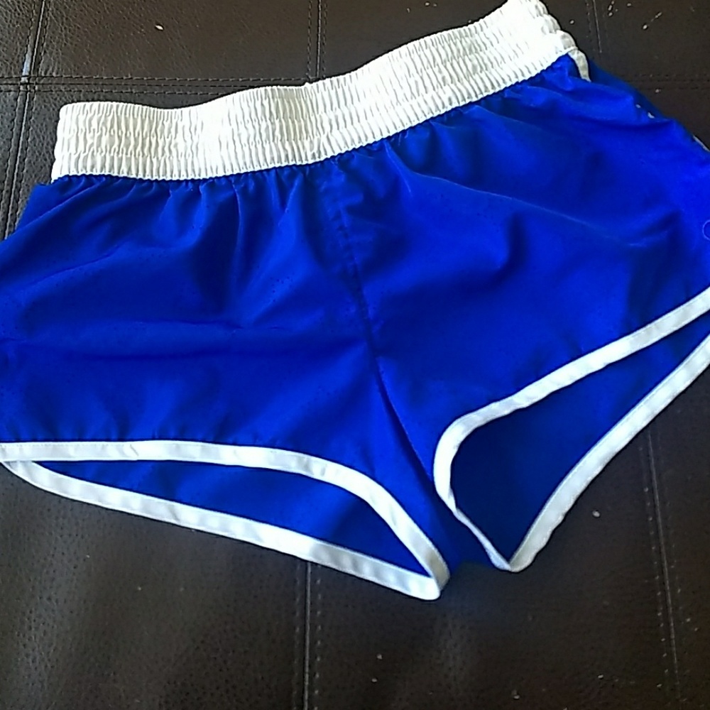 Running shorts